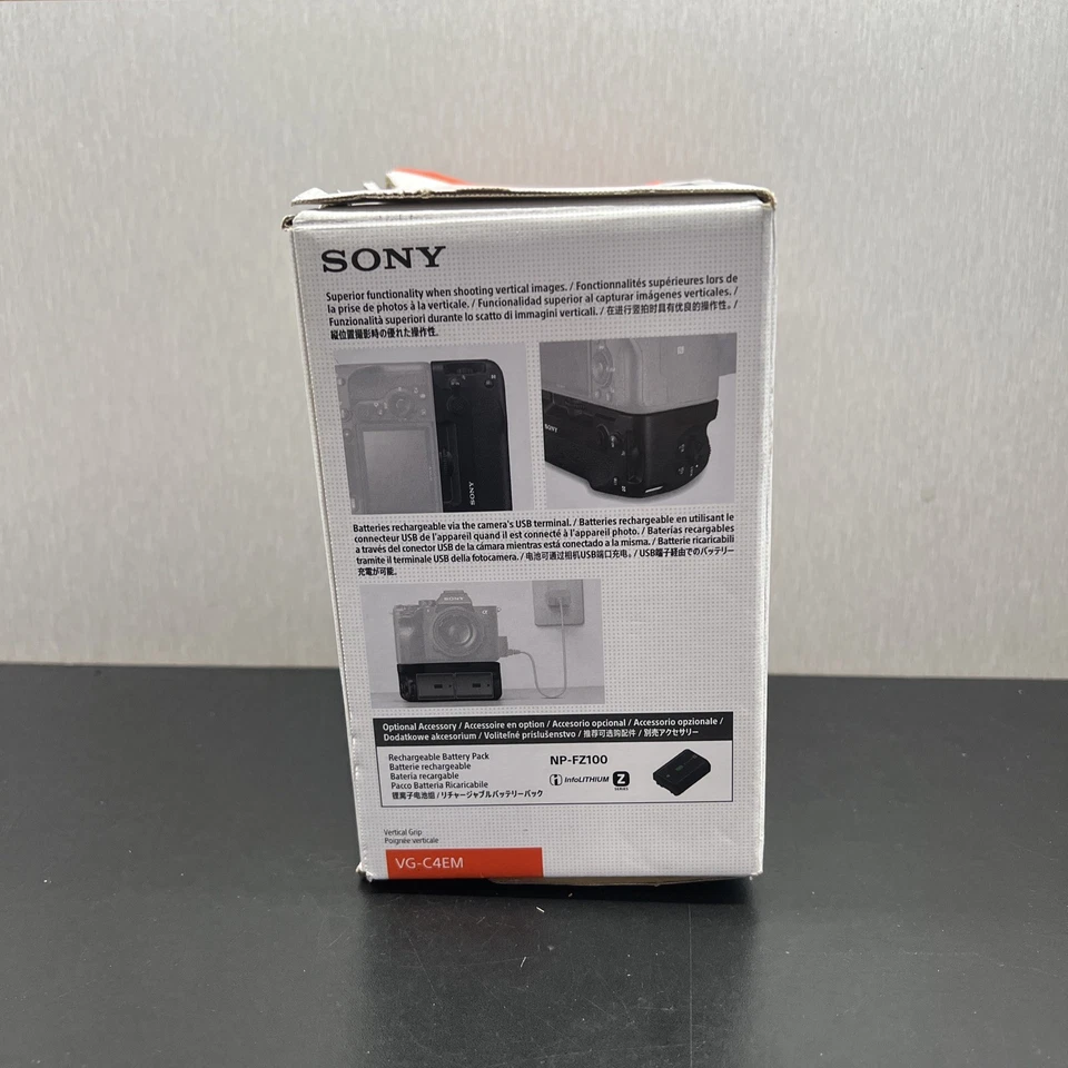 Empuñadura de batería vertical SONY VG-C4EM para A7R IV A7S III y A9 II de Japón Foto 3 de 4
