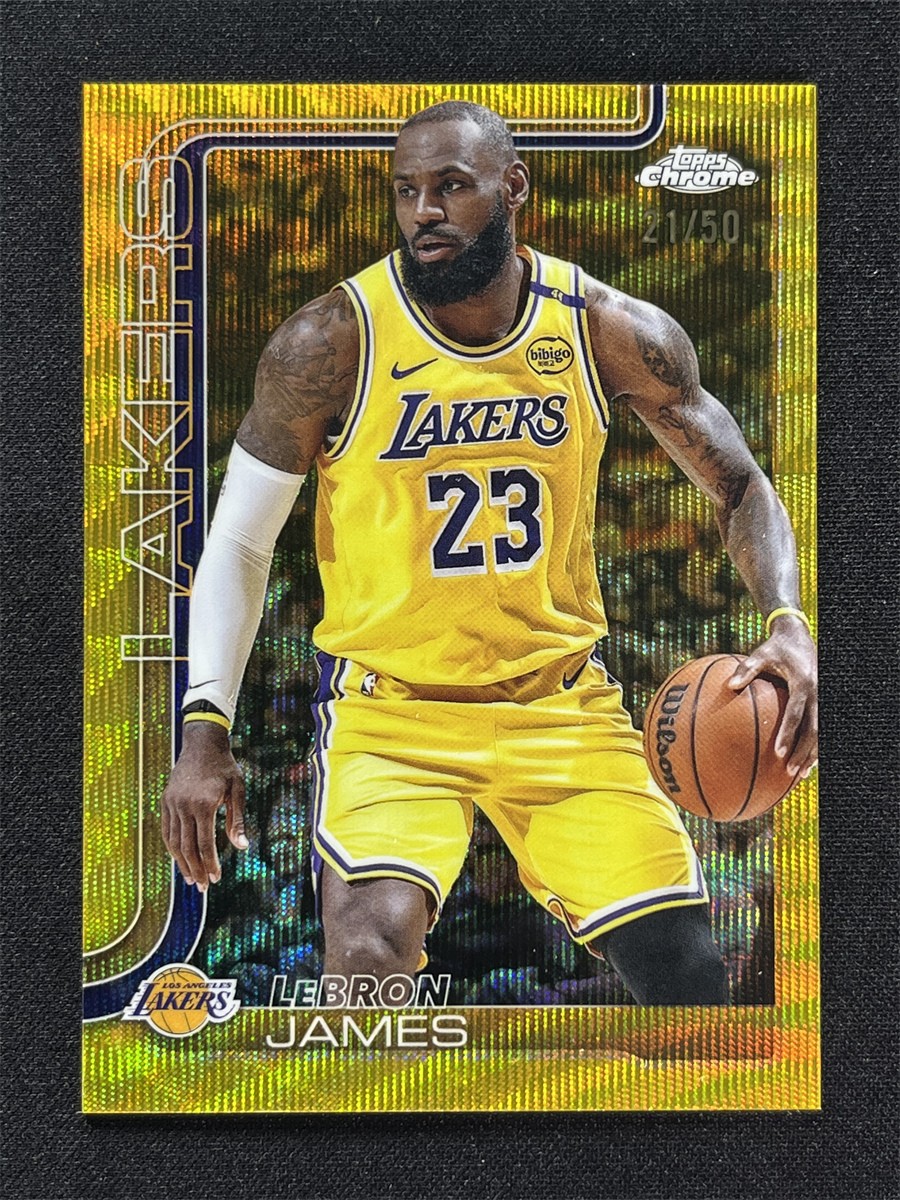 2025-26 Topps Chrome Basketball LeBron James #127 Gold Wave Refractor Lakers /50