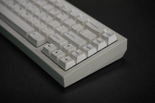 Custom Mechanical Keyboard (Minimal and Sleek 65%, Thocky and Creamy) READ DESC! - Picture 11 of 20