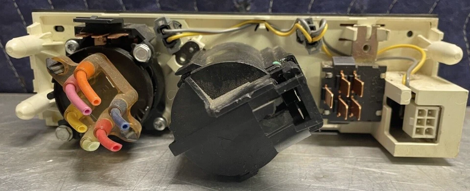 1996 - 1998 Pontiac Grand Am Heater Control Switch W/AC W/Rear Defrost 16268662 - Изображение 4 из 4