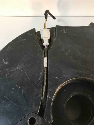 2013 AUDI Q5 BASS BOX P/N: 8R0035382 BASSBOX OEM MOUNTED IN FLOOR OEM SPEAKER - Picture 5 of 6