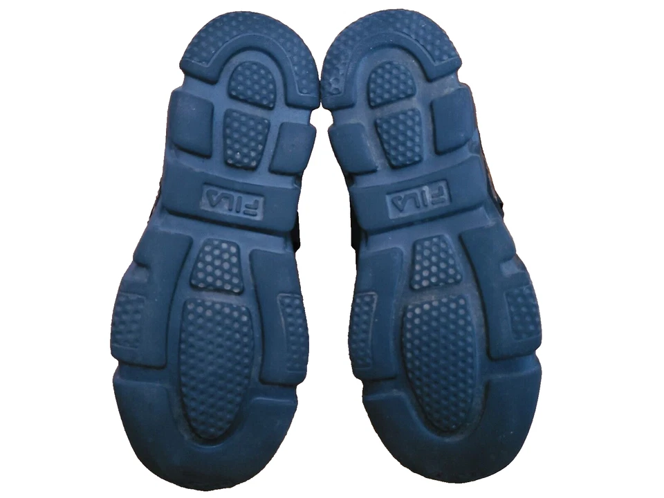 Детские кроссовки унисекс Fila Vastra полностью черные 3RM01311-001 размер 6,5 молодежные - Изображение 4 из 4