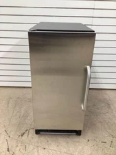 Summit Appliance Ice Maker Model# BIM44G