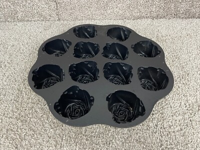 Vintage Nordic Ware 12 Mold Sweetheart Roses Muffin Pan Non Stick Black