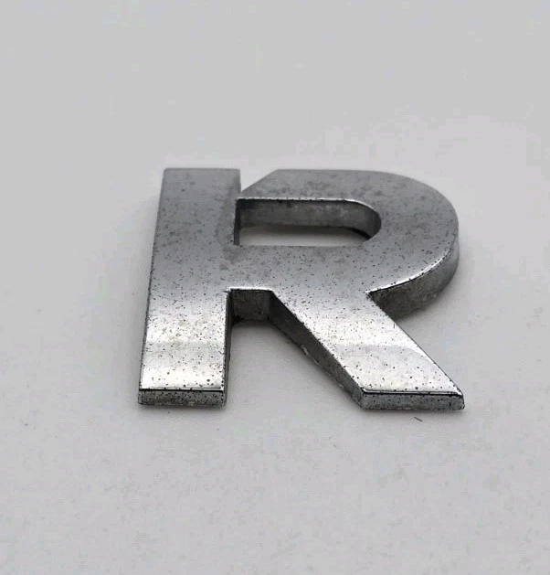 KIA SPECTRA 2000-2009 EMBLEMA DE PUERTA TRASERA LOGOTIPO INSIGNIA SÍMBOLO OEM Foto 3 de 4