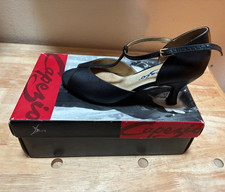 Capezio BR08- Ballroom T strap Shoes 2 1/2 heel, SZ.8W-Dance Rubber-Never Worn