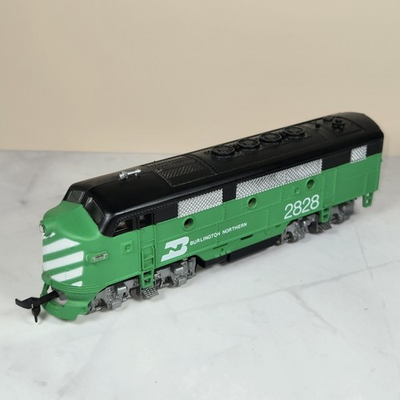 #ad #ad Model Power HO Burlington Northern Diesel Engine #2828 Metal Chassis RUNS LIGHTS $39.95