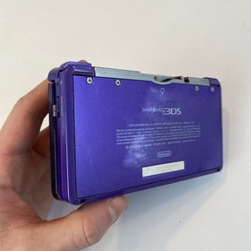 Nintendo 3DS Handheld Video Game Console Purple CTR-001 (USA) W Charger