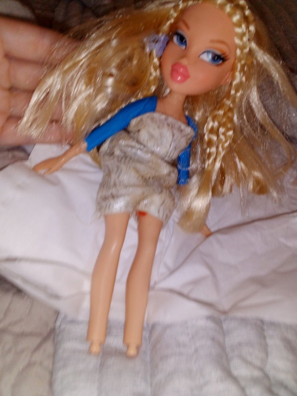 Older Bratz Doll In Original Outfit used