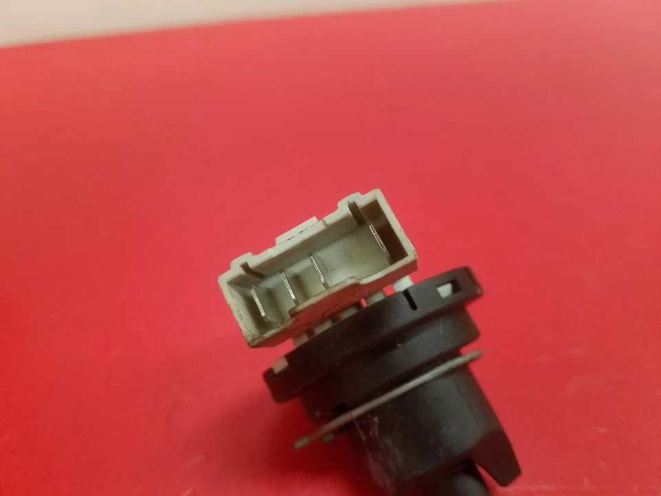 Piaggio Vespa GTS Supertech 300 2019 encendido con llave Foto 2 de 4