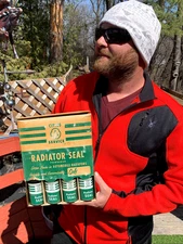 Vintage 12 Cans Cities Service Radiator Seal  in original display gas Oil sign