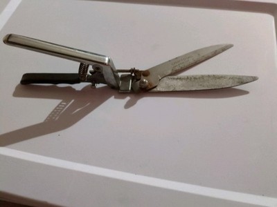 Vintage Craftsman USA Stainless Swivel Blade Grass Shears Manual Garden Trimmer