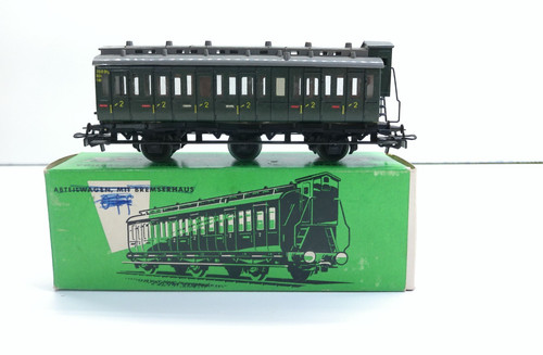 Märklin H0 330/2 Abteilwagen 2.Kl - in EVP # 9836 | Zustand: Gebraucht