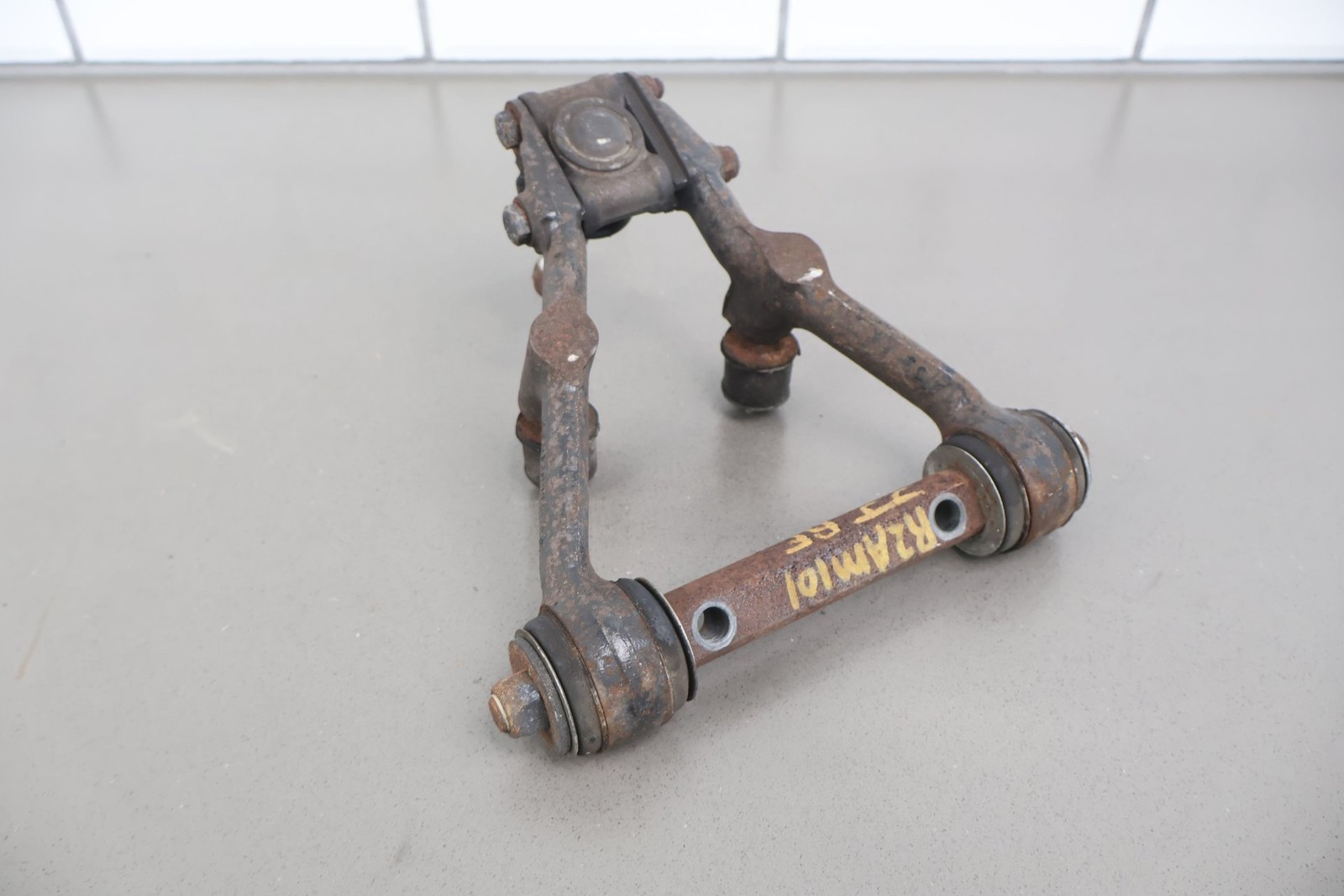 99-03 Aston Martin DB7 Vantage V12 Front Right RH Upper Control Arm (25K Miles)