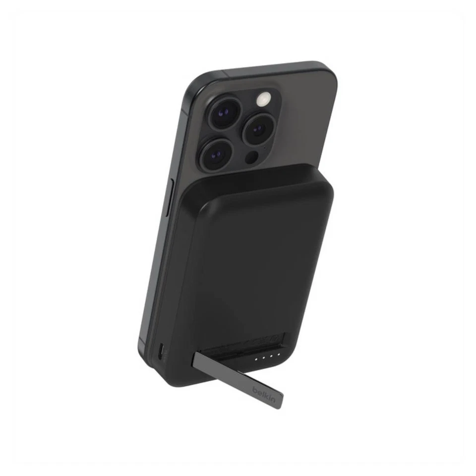 Belkin 8000mAh 15W 2 Battery with Built-in Stand - Image 2 of 4