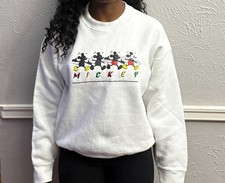 Vinatge Mickey Mouse white sweatshirt modeled size L