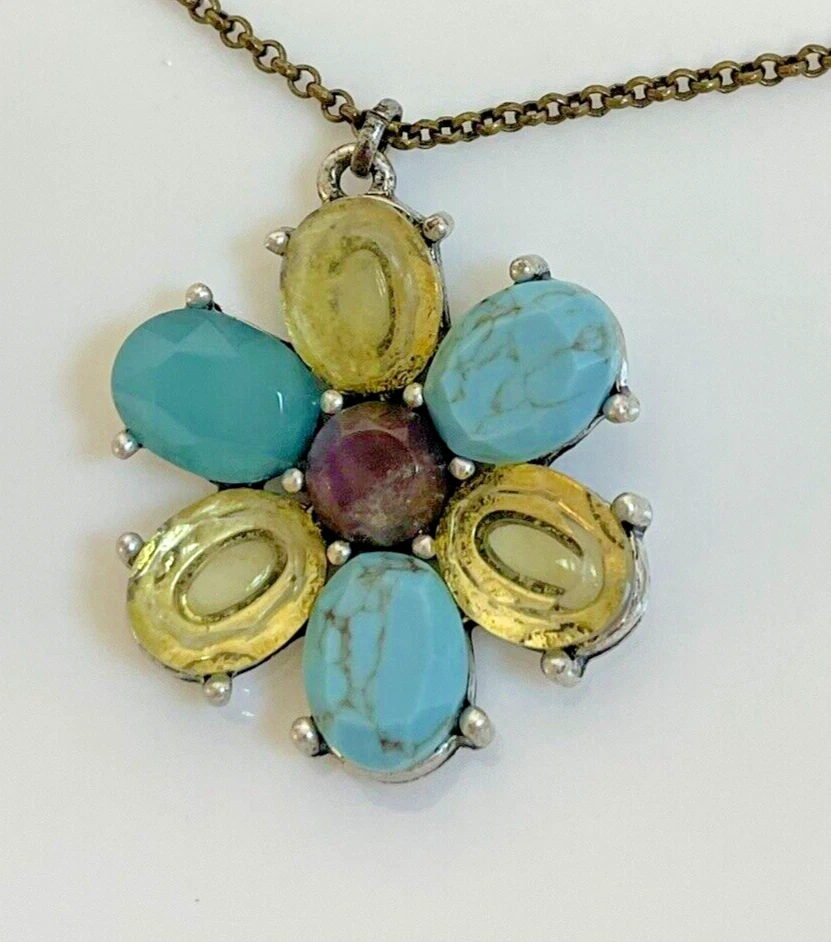 Collar Flor 2 Capas Marca Lucky Collar 20" Amarillo y Turquesa Foto 4 de 4