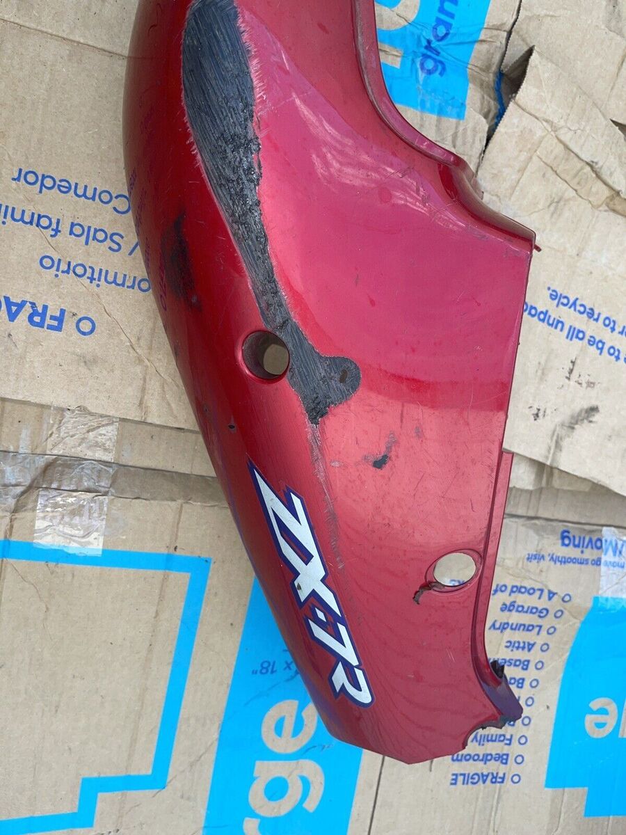 96-03 Kawasaki ZX7R ZX7RR Left Rear Tail Fairing Cover Panel 96-03 Kawasaki ZX7R ZX7RR Left Rear Tail Fairing Cover Panel