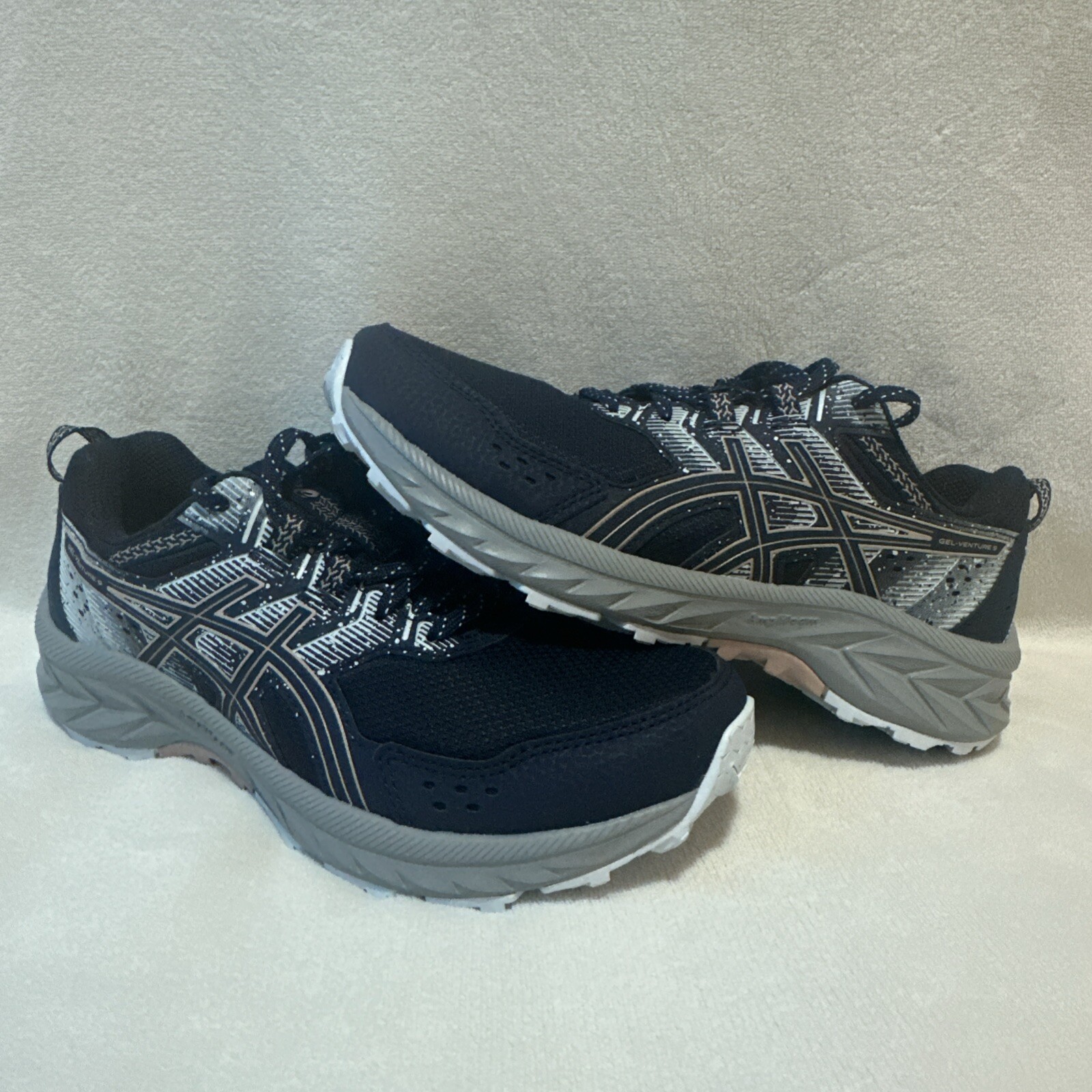 ASICS Gel-Venture 9 Midnight/Fawn Women’s Size 7