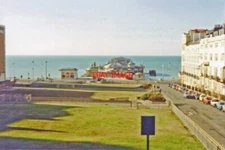 PHOTO  SUSSEX 1990 BRIGHTON REGENCY SQUARE AND WEST PIER FROM PRINCE REGENT HOTE