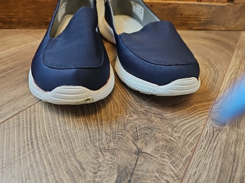 Zapatilla deportiva Lands End de tela azul marino sin cordones suela de goma blanca talla 7,5 #B22 - Imagen 2 de 6