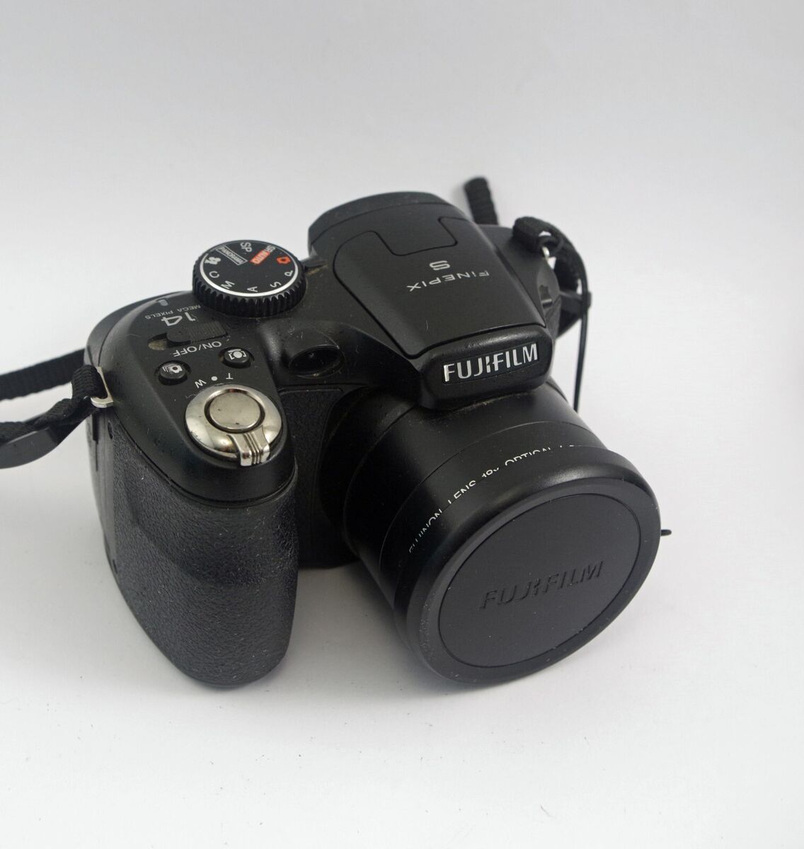 Fujifilm FinePix S2940 14 Megapixel Digital Camera | eBay Fujifilm FinePix S2940 14 Megapixel Digital Camera | eBay
