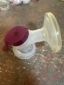 Tommee Tippee manual breast pump