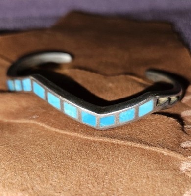 Navajo Native American Zig Zag Silver TURQUOISE INLAY Cuff Bracelet 22 grams