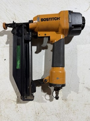 BOSTITCH 16 Gauge Straight Finish Pneumatic Nail Gun Air Nailer Orange/Black