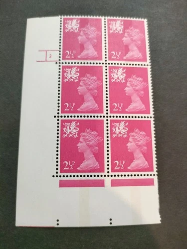 GB QEII 1971 2.5p bright magenta. SGW13. Cylinder number 3 no dot. MNH blk of 6.