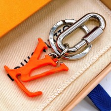 Louis Vuitton Porte Cles LV Sharp Key Holder Key Ring Bag Charm Silver Tone