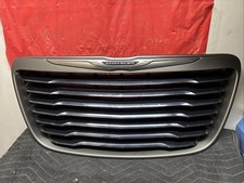 2011-2014 Chrysler 300 Grille Gun Metal Oem 2011-2014 Chrysler 300 Grille Gun Metal Oem
