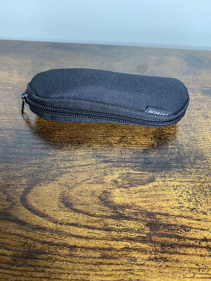 Satechi Wireless Presenter Laser Pointer Remote - Image 3 of 3