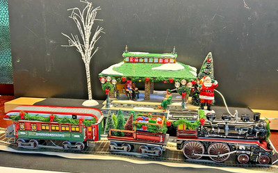     VIDEO  Dept 56  #55320 Snow Village Home for the Holidays Express - READ