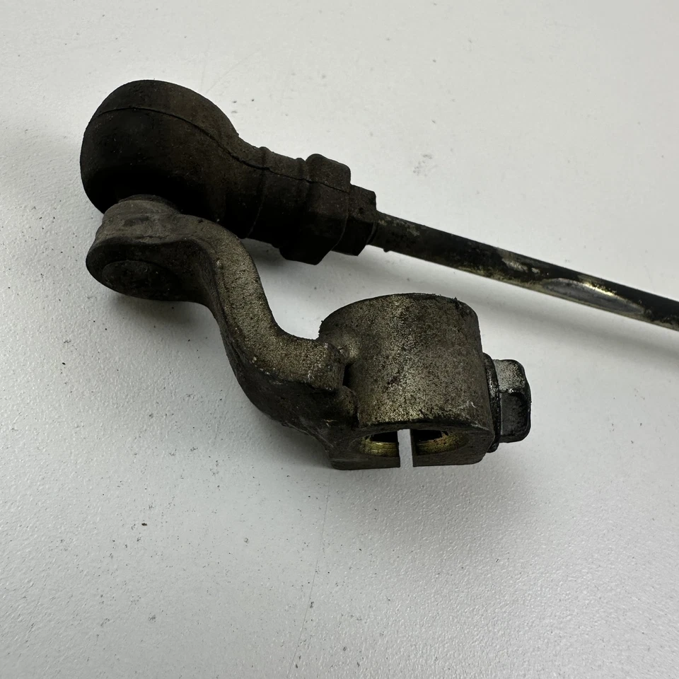 Honda ST1300 ST 1300 2002 Gear lever with linkage 24720-MCS-305 - Image 2 of 4