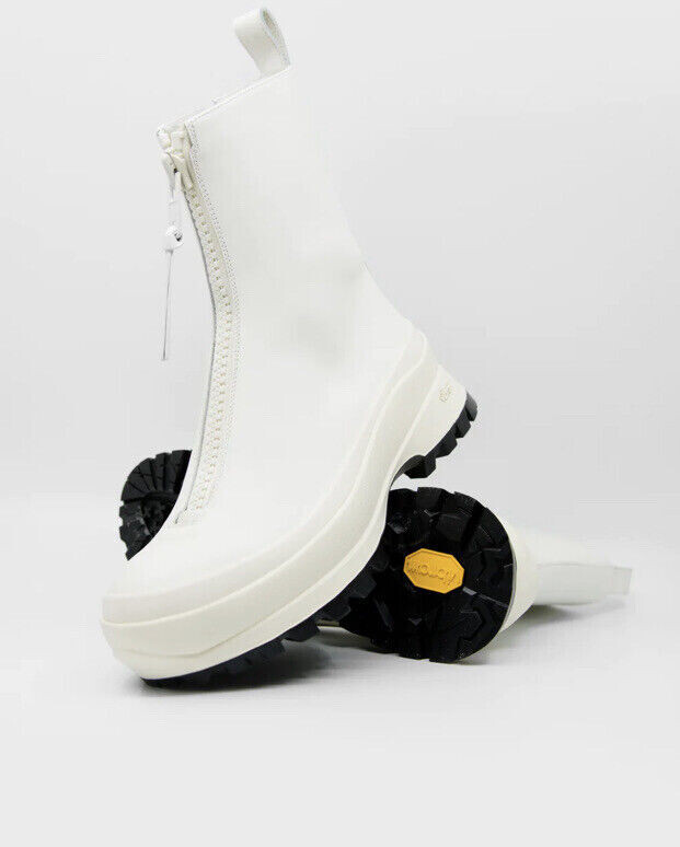 JIL SANDER White Leather Boots 9 39 Vibram Sole Zip Front