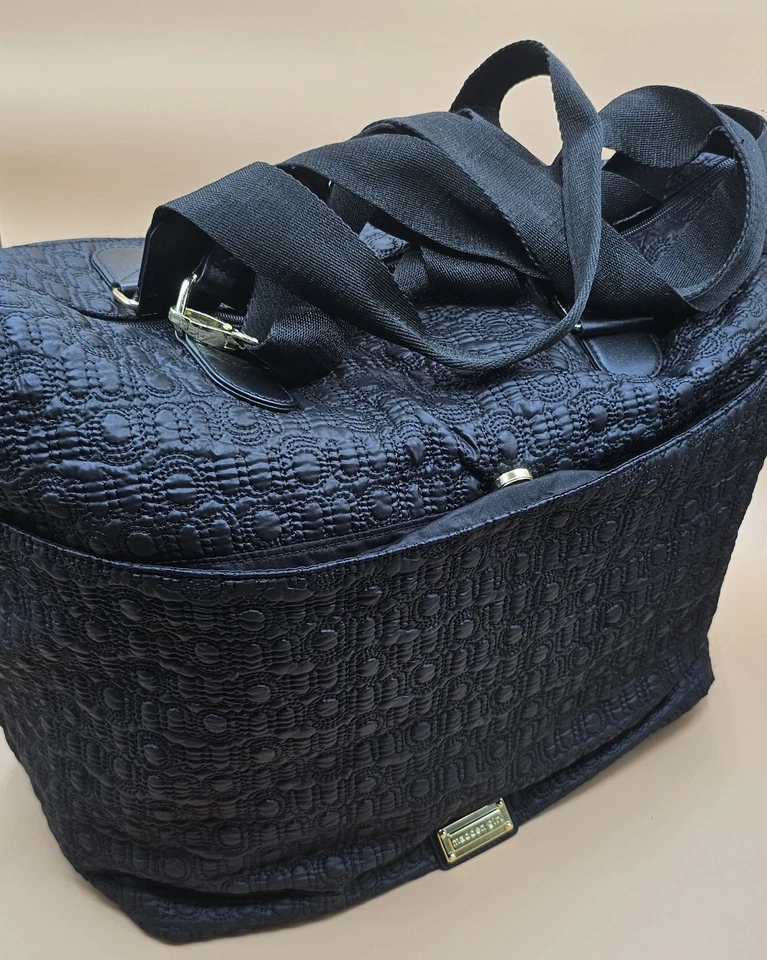 Bolso de fin de semana acolchado Madden Girl negro  Foto 2 de 4