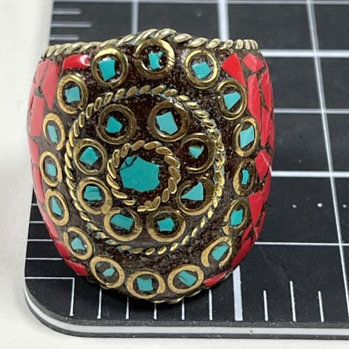 Vintage Chunky Brass Ring Size 9 Blue Turquoise Red Coral Inlay Unisex Jewelry - Picture 9 of 24
