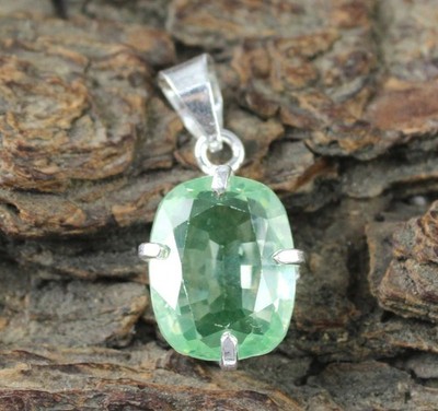 11,75 ct Natürlicher Grüner Peridot Cushion Edelstein Anhänger Herren AGI