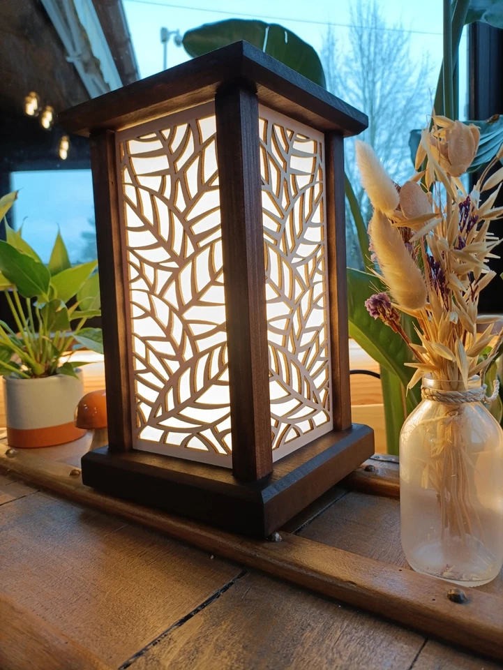 Lampe artisanale en bois • Lanterne décorative feuilles • Lumière LED chaude... - Photo 4/4