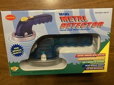 Vintage 1999 Wintech Mini Hand Held Metal Detector Toy Boxed Ex. Condition R1