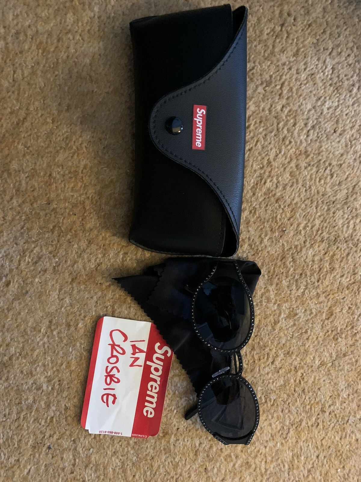 Lunettes de soleil Miller authentiques Supreme en noir