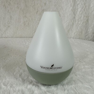 Young Living Dewdrop Essential Oil Ultrasonic Diffuser NIB Green