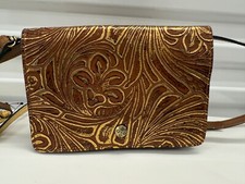 PATRICIA NASH FRANCIA GOLD FLORAL 100 LEATHER TOOLED SMALL CROSSBODY PURSE BAG