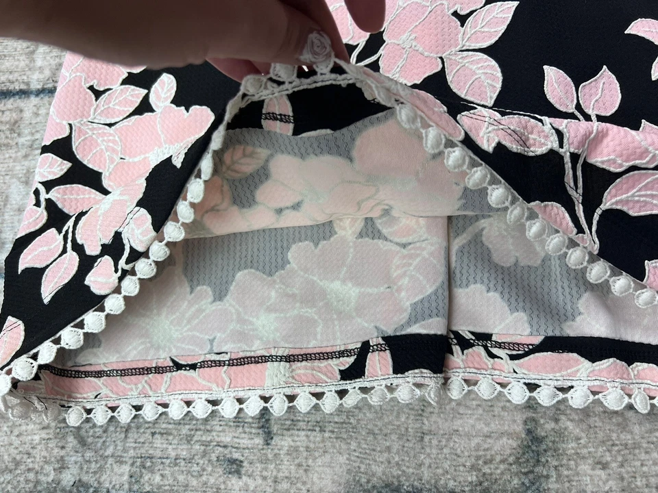 Vestido Chetta B Mujer Mediano Rosa Negro Texturizado Floral Foto 3 de 4