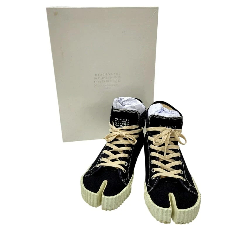 Maison Margiela S57WS0440 TABI High cut Sneakers 43 Black X White 