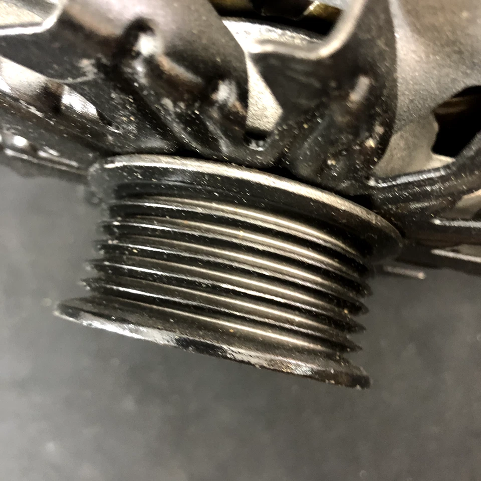 HEAVY DUTY REMAN IN USA, ALTERNATOR FORN 1991 OLDSMOBILE DELTA 88 6CYL 3.8L Foto 2 de 4