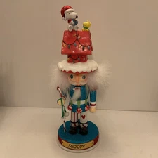 NEW Hollywood Kurt Adler Peanuts Snoopy Nutcracker
