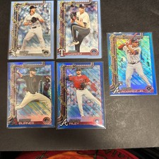 2025 MLB Topps Holiday Cards: Nacho Alvarez Jr., Austin Hailey, Corbin Brunes 