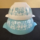 Vintage Pyrex Amish Butterprint Cinderella Bowls #441 (1.5 pt) & #442 (1.5 qt)